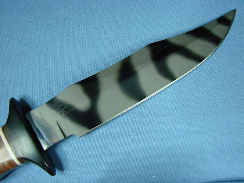 SOG S1 Bowie Tigerstriped bluing coating detail knife blade. (Photo:"70chevelless" - bladeforums)