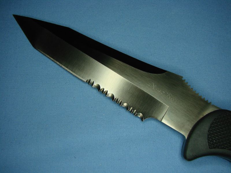 Sog Recondo Black TiNi blade left (Photo:"appels" - bladeforums)