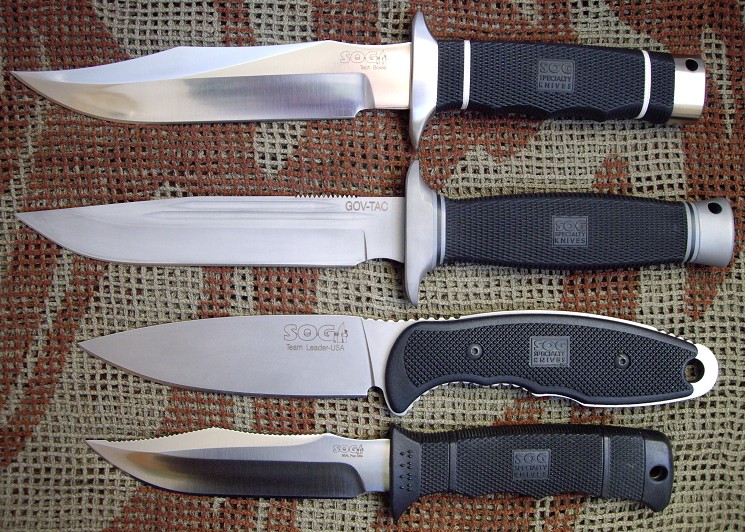 http://www.sogknivescollectors.com/attachments/Image/SOG_Tech_Bowie/tecbow_size_comparison_(T-Rex_guns_ru).jpg