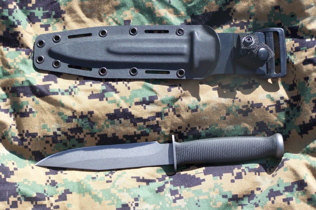 SOG Government Agent with kydex sheath